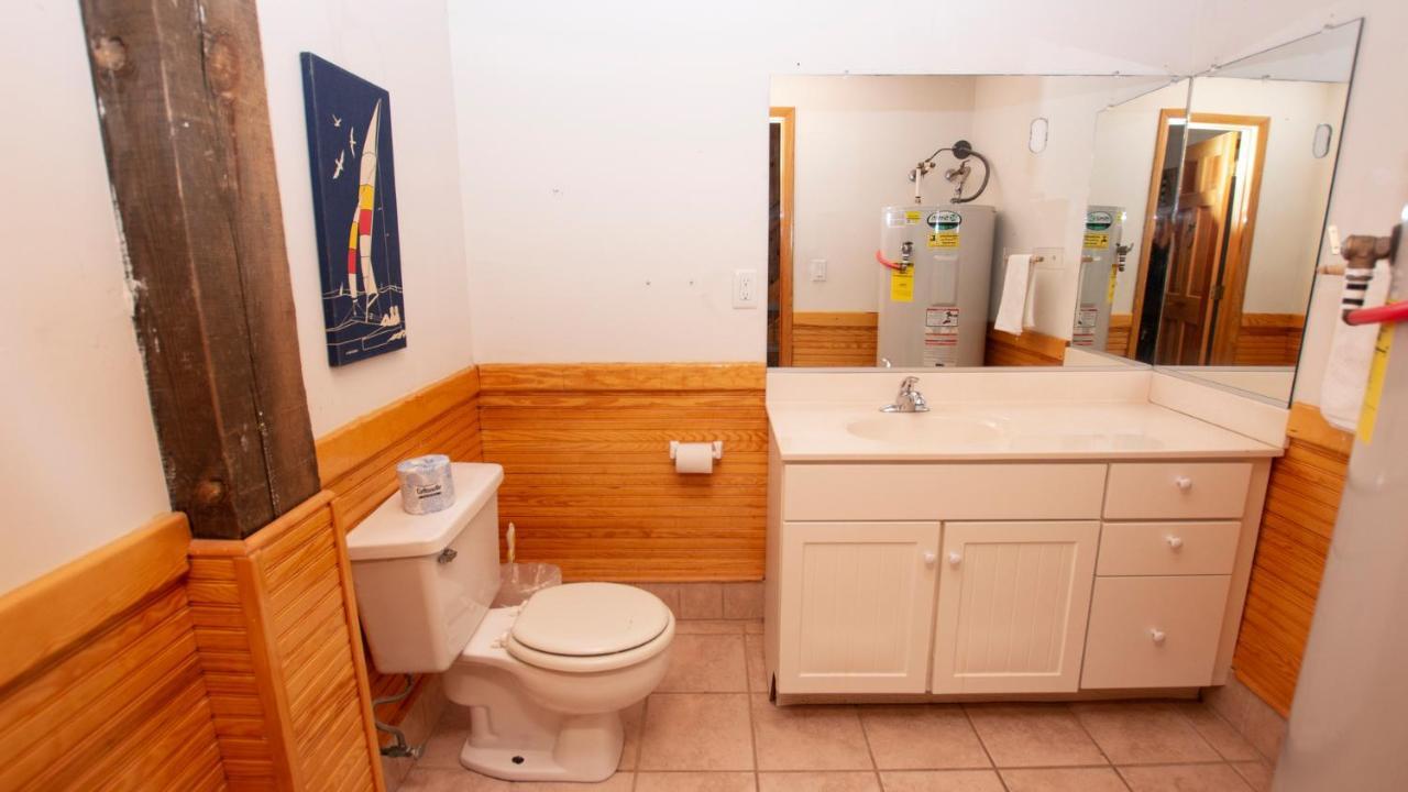 Wl933, Tale Of The Whale- Oceanfront, Private Beach Access, Gas Fireplace, Ocean Views Corolla Exterior photo