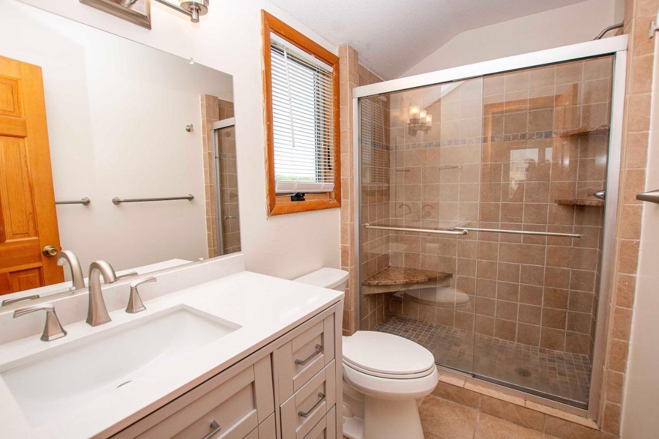 Wl933, Tale Of The Whale- Oceanfront, Private Beach Access, Gas Fireplace, Ocean Views Corolla Exterior photo