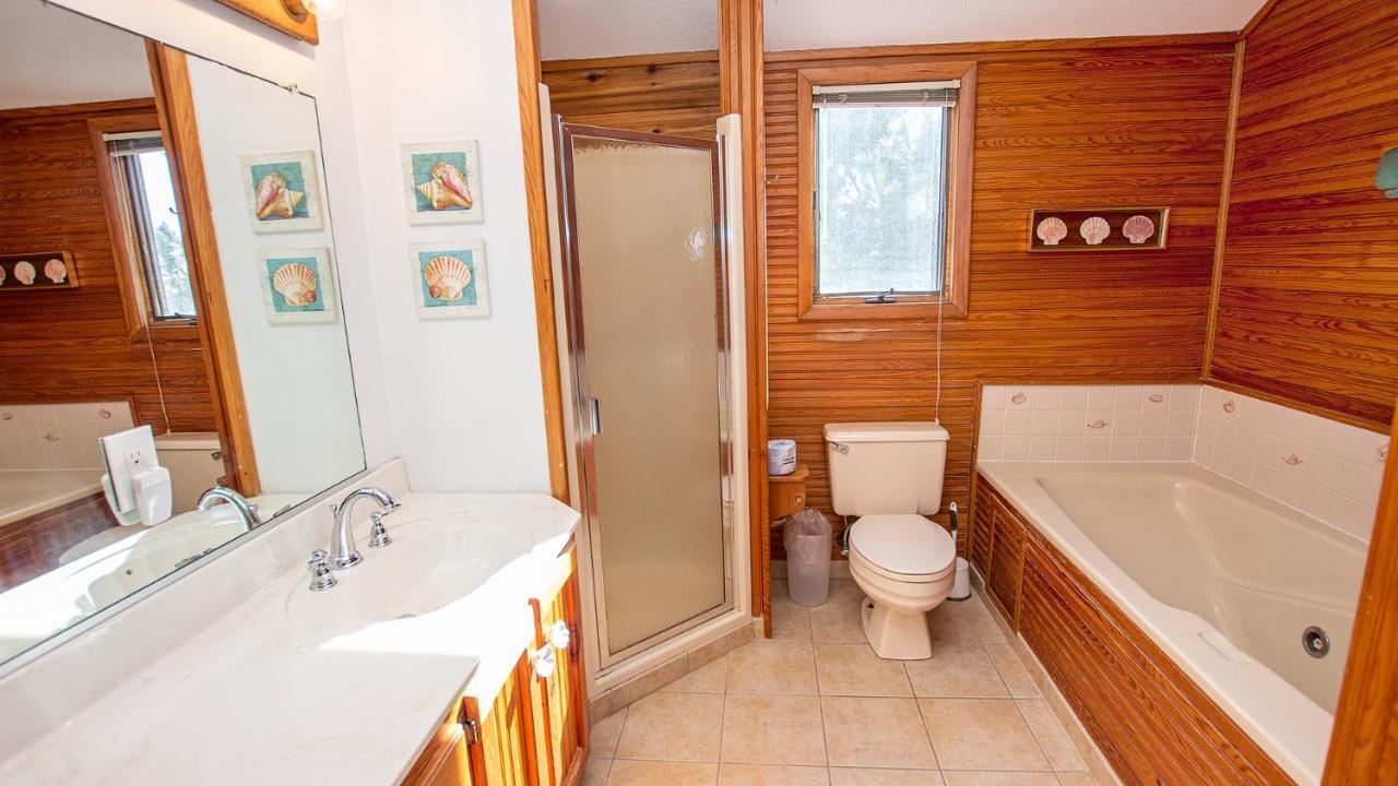 Wl933, Tale Of The Whale- Oceanfront, Private Beach Access, Gas Fireplace, Ocean Views Corolla Exterior photo