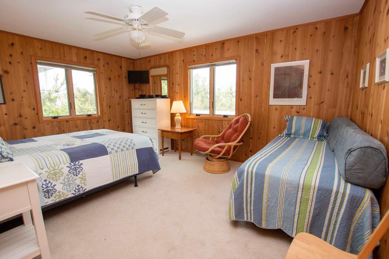 Wl933, Tale Of The Whale- Oceanfront, Private Beach Access, Gas Fireplace, Ocean Views Corolla Exterior photo