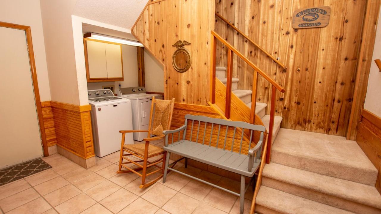 Wl933, Tale Of The Whale- Oceanfront, Private Beach Access, Gas Fireplace, Ocean Views Corolla Exterior photo