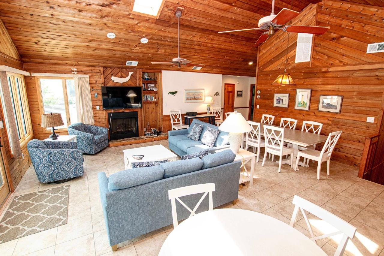 Wl933, Tale Of The Whale- Oceanfront, Private Beach Access, Gas Fireplace, Ocean Views Corolla Exterior photo