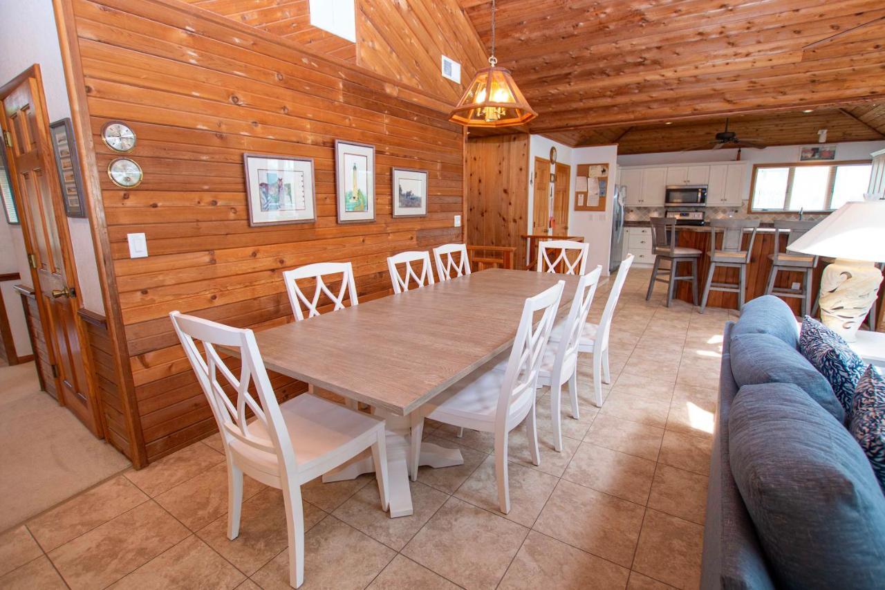 Wl933, Tale Of The Whale- Oceanfront, Private Beach Access, Gas Fireplace, Ocean Views Corolla Exterior photo